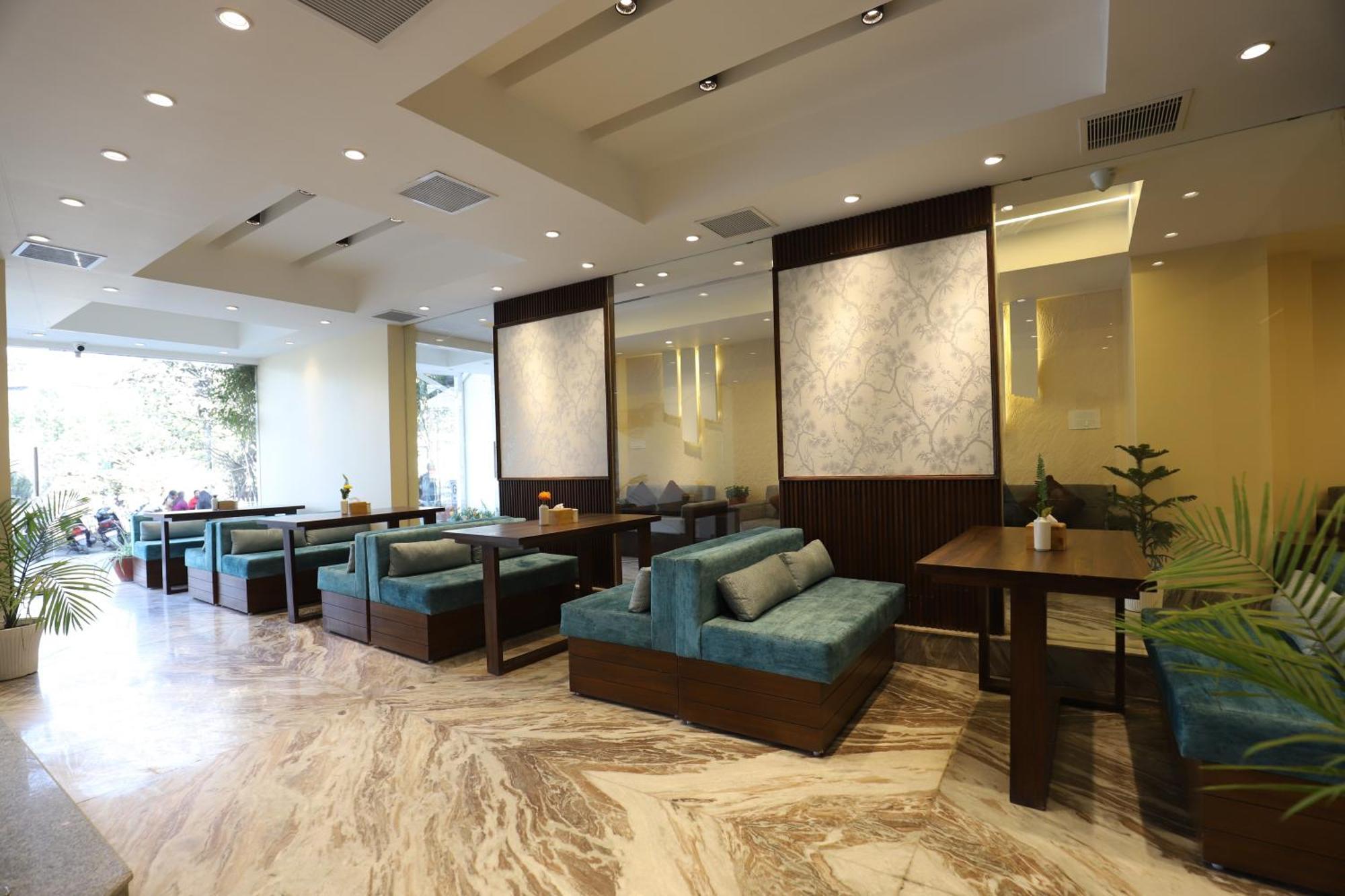 קטמנדו Apex Business Hotel - Airport מראה חיצוני תמונה